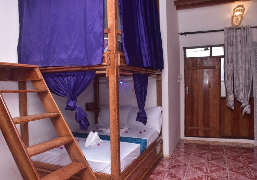 Hotell Utulivu Nungwi