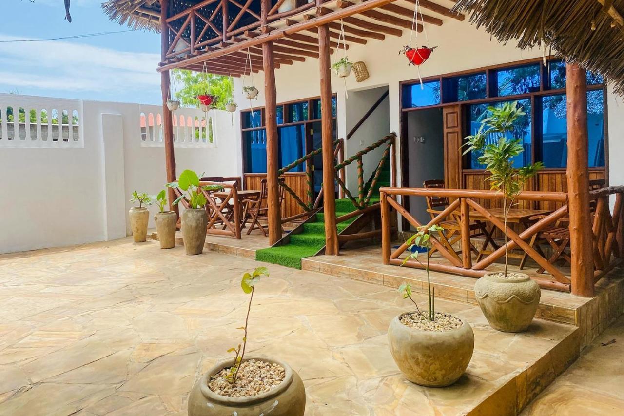 Hotell Utulivu Nungwi