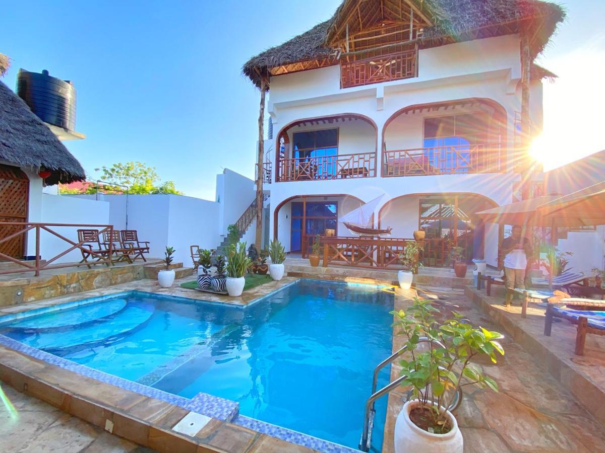 Hotell Utulivu Nungwi